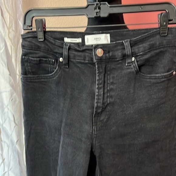 Mango MNG Sienna Hight Rise Raw Hem Straight Leg Jeans - Picture 4 of 8